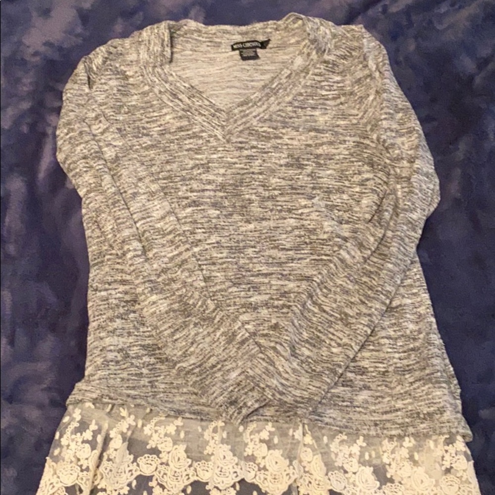 Grey soft material. Long sleeve FLOWY tshirt